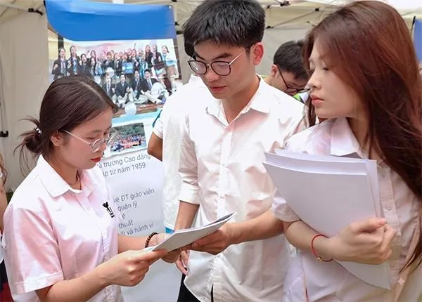 Hướng dẫn xác nhận nhập học để không mất suất đại học