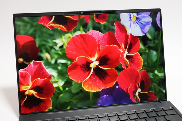 Notebook siêu nhẹ 640g: Fujitsu FMV WU5-K3 đấu Asus ExpertBook PM5 G2