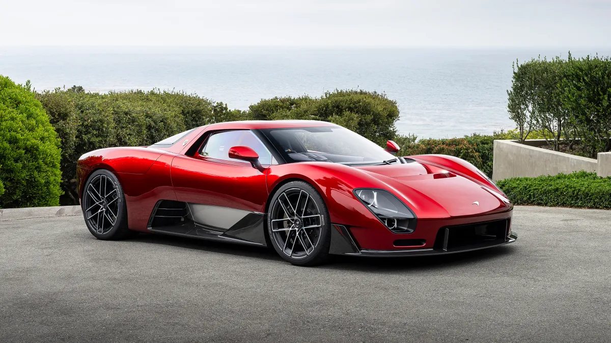 Why Supercar Makers Are Bringing Back Manual Transmissions