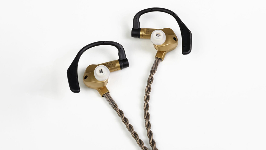 Stax và Brise Audio FUGAKU: Hai triết lý cho tai nghe cao cấp