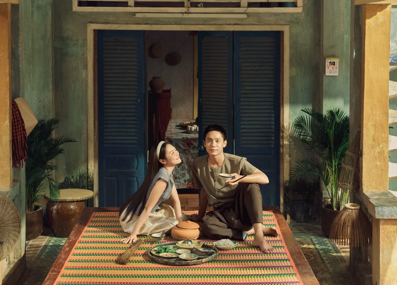 Phương Mỹ Chi tái xuất: từ cô bé dân ca đến nữ ca sĩ trưởng thành kể chuyện tình yêu Khmer
