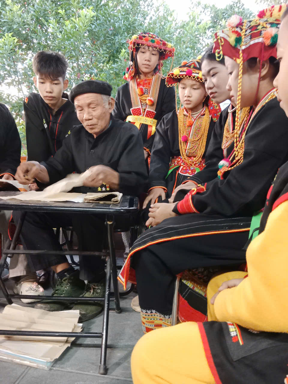 Những lớp học cộng đồng gieo tri thức ở vùng sâu