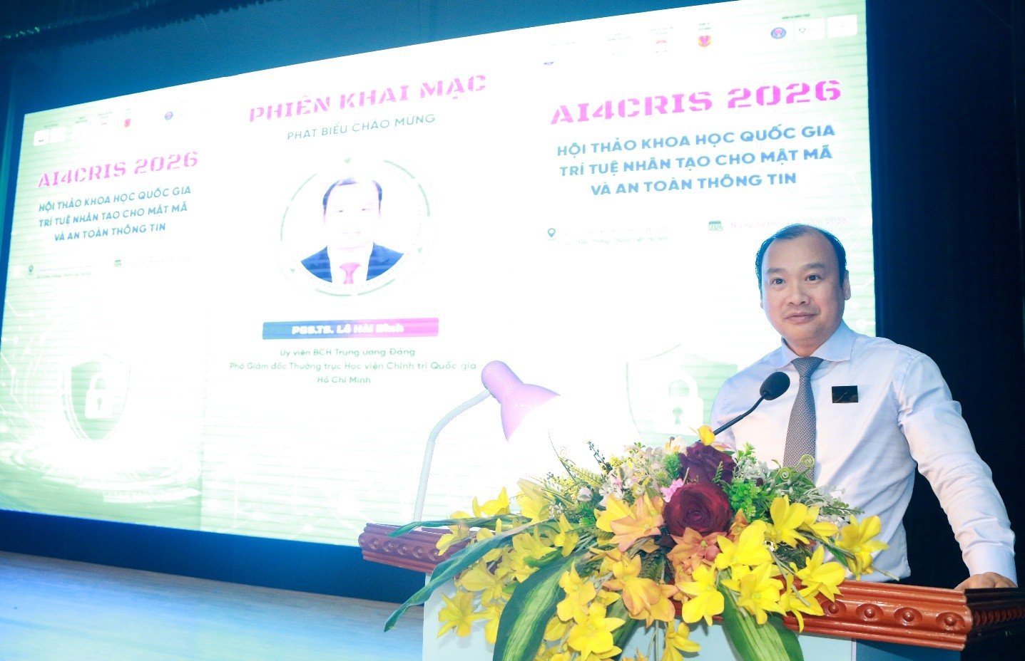 Hội thảo AI4CRIS: AI mở rộng không gian nghiên cứu mật mã và an toàn thông tin