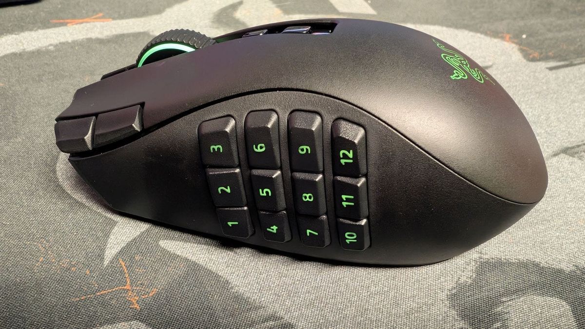 Razer Naga V3 Pro: Chuột gaming modular cho game thủ tham số nút