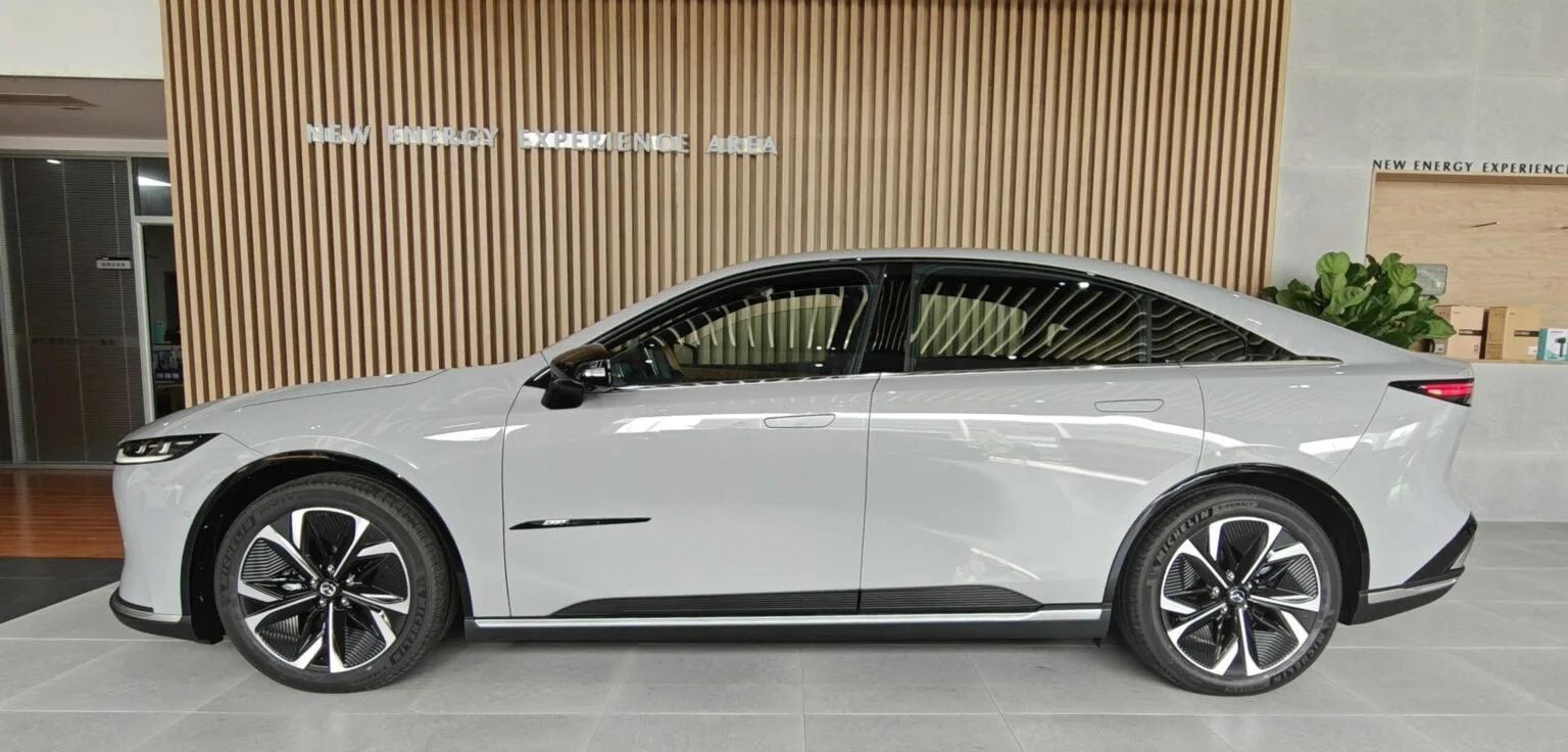 BMW và Mazda điện hóa huyền thoại: cuộc tái sinh đầy tham vọng