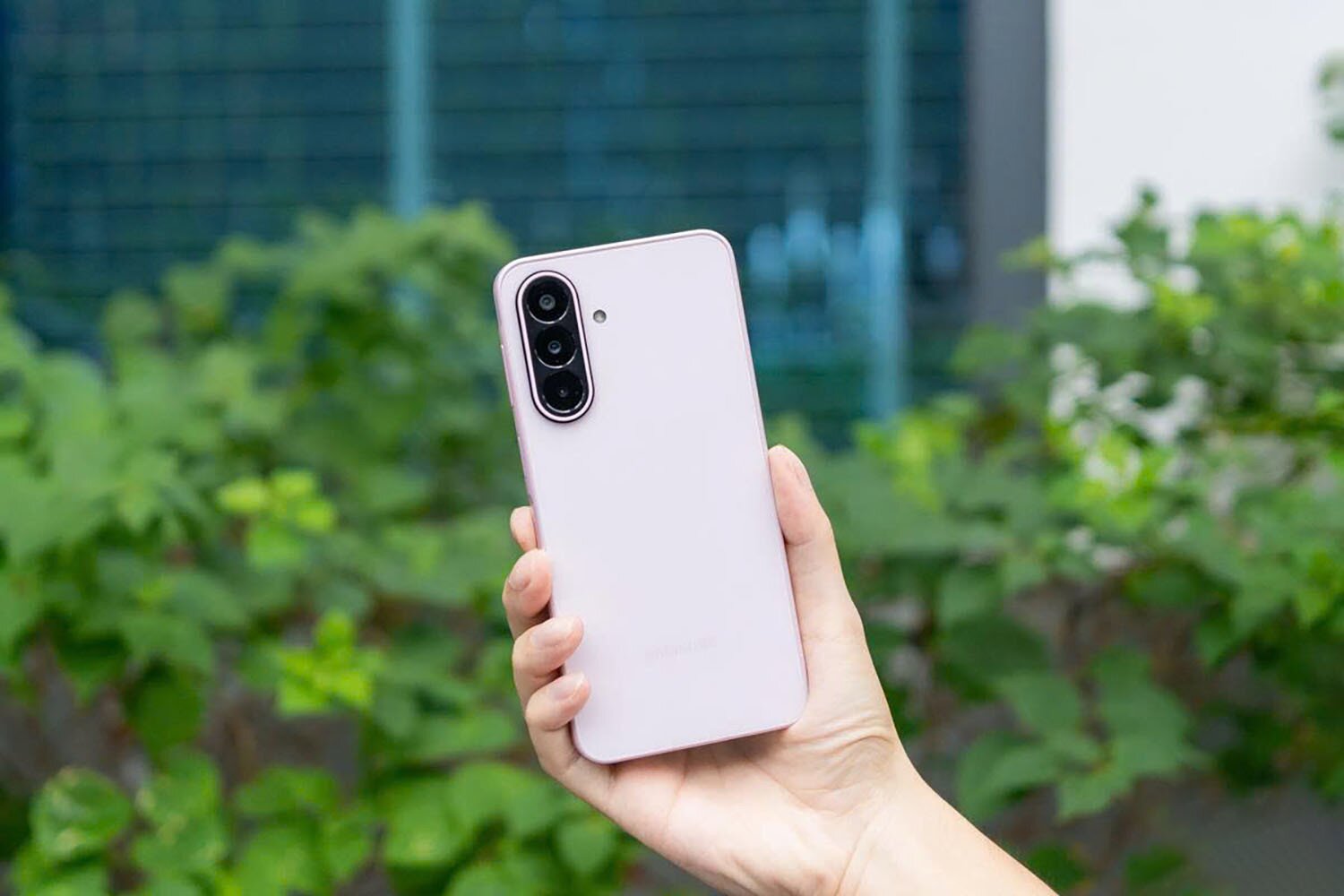 Chơi game mượt mà với 7 triệu đồng: Chọn smartphone nào?