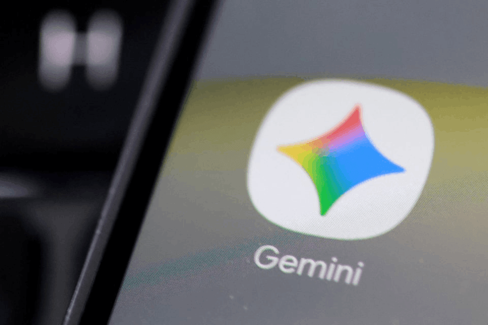 Google biến Android thành nền tảng AI với Gemini
