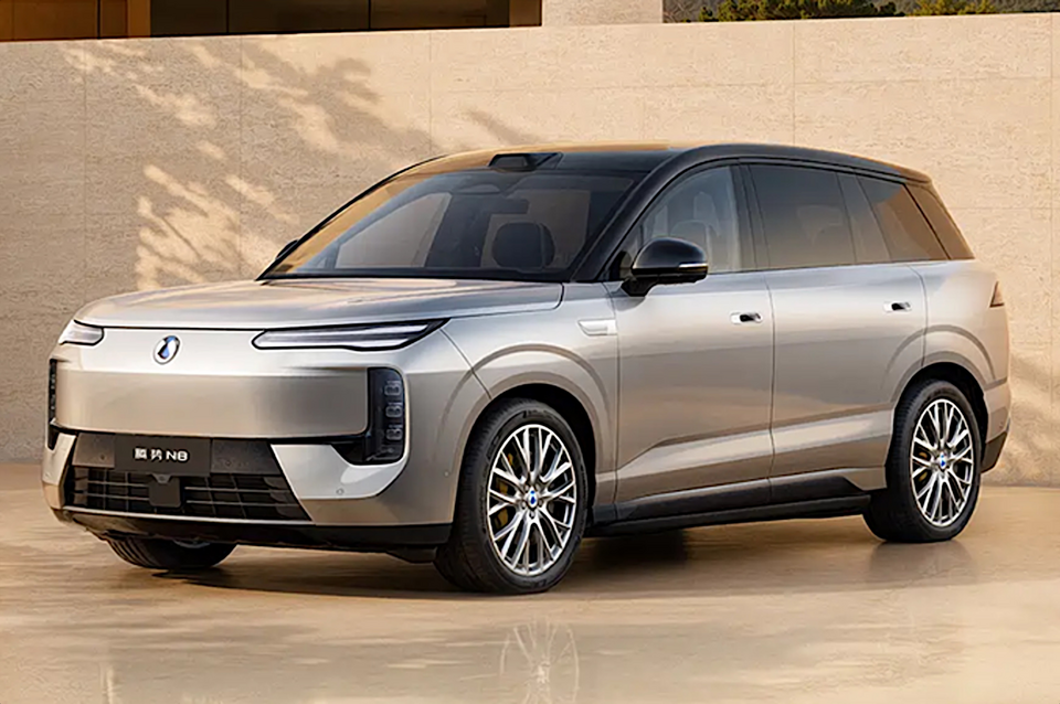 BYD Denza N8: SUV điện 1.000km+ và câu hỏi về tiêu chuẩn mới