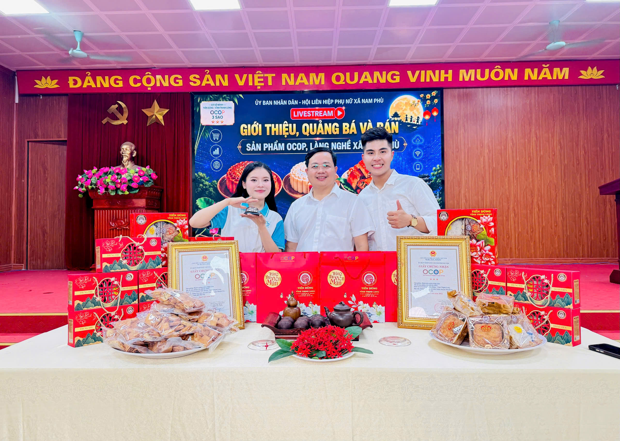 Gốm sứ OCOP chinh phục thị trường trực tuyến
