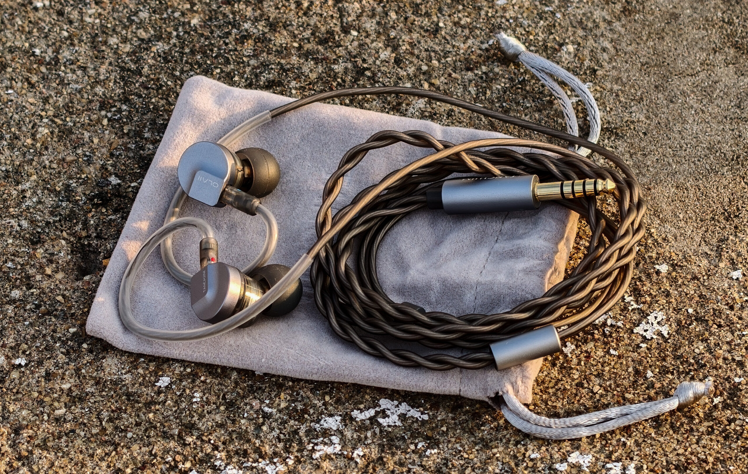 Tanchjim Ola II vs Kinera Frigg vs Sivga Nightingale Pro: nên chọn tai nghe in-ear giá rẻ nào?