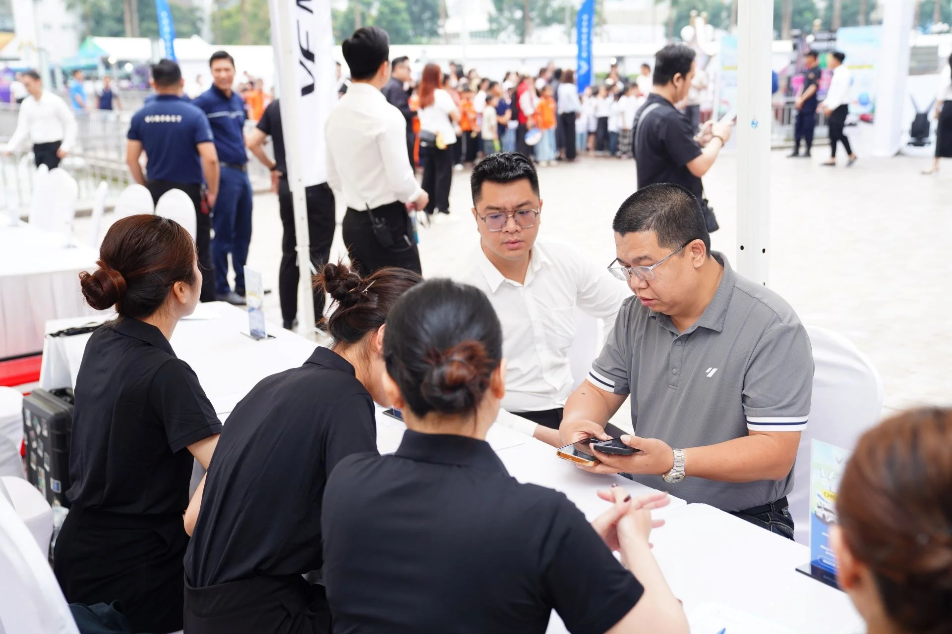 Chủ xe VinFast VF 8 và VF MPV 7 nói gì sau hàng nghìn km?