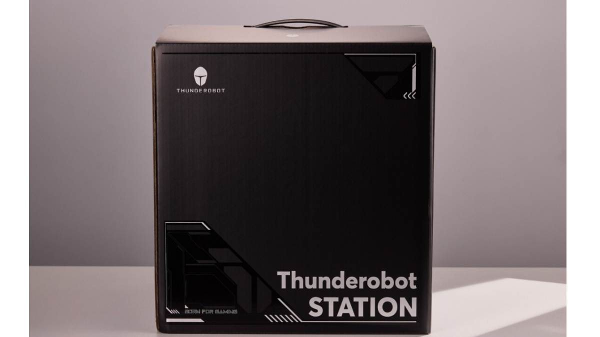 Máy trạm AI mini Thunderobot 176W: đáng tiền cho creator?