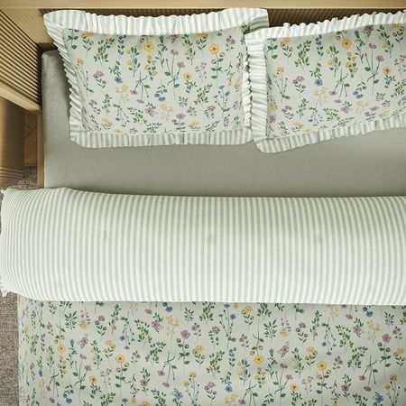 Why ‘60s Bedroom Design Is Making a Major Comeback