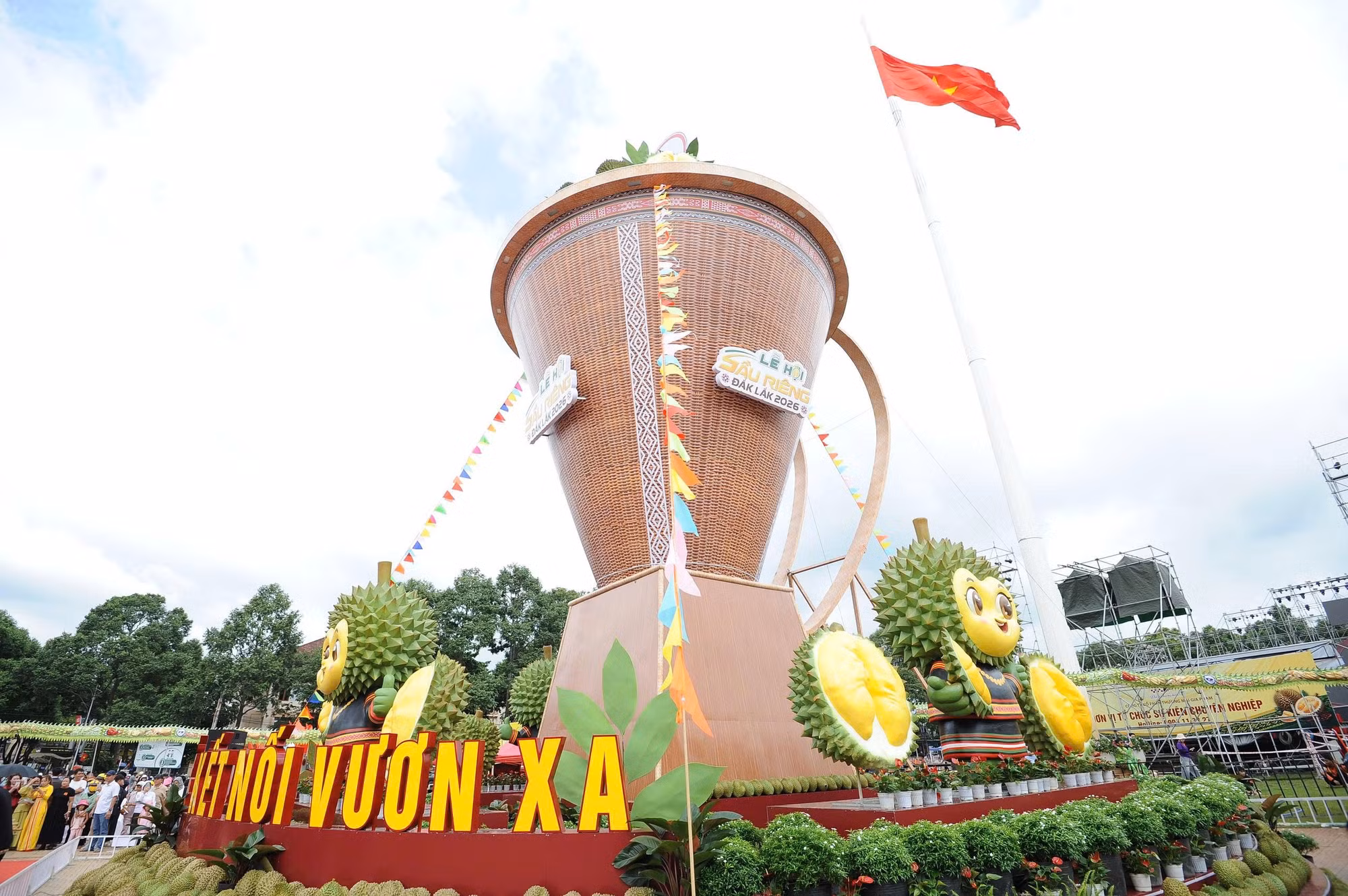 Từ trái cây tươi đến ẩm thực đương đại: hành trình mới của sầu riêng Đắk Lắk