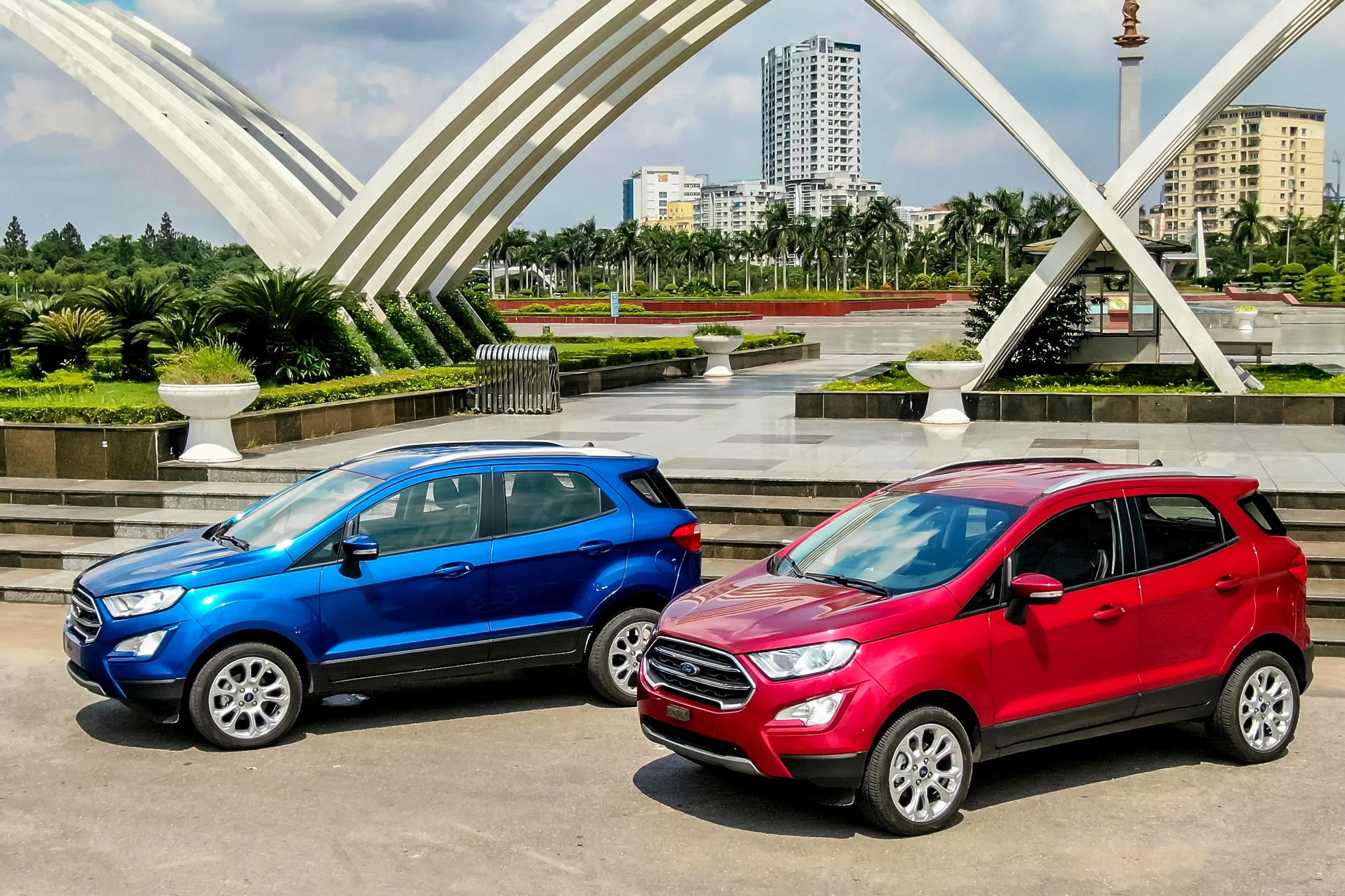 Xe mới bỏ lốp dự phòng: Hãng tiết kiệm, chủ xe trả giá?
