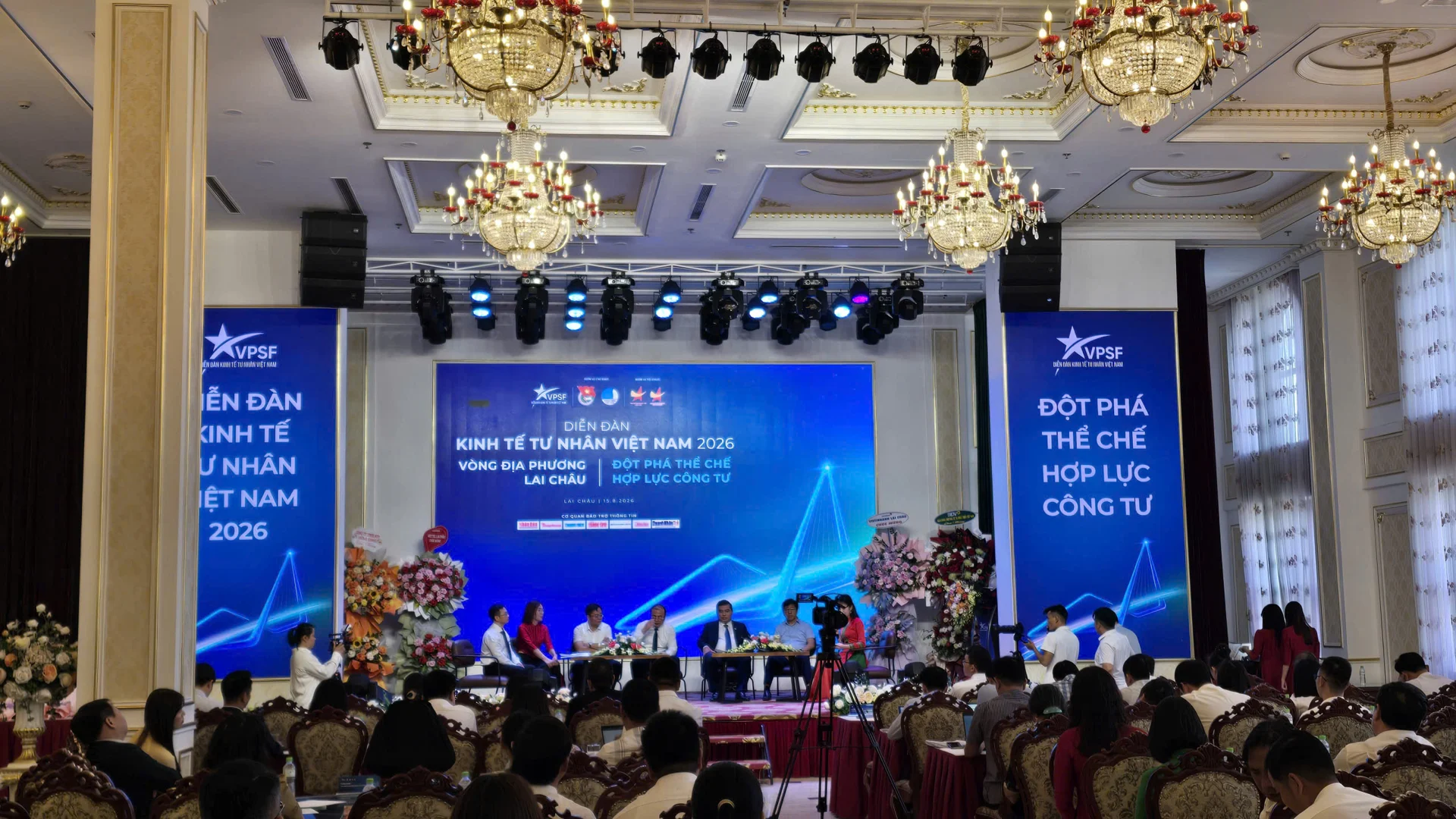 Lai Châu cắt giảm thủ tục hành chính để hút nhà đầu tư