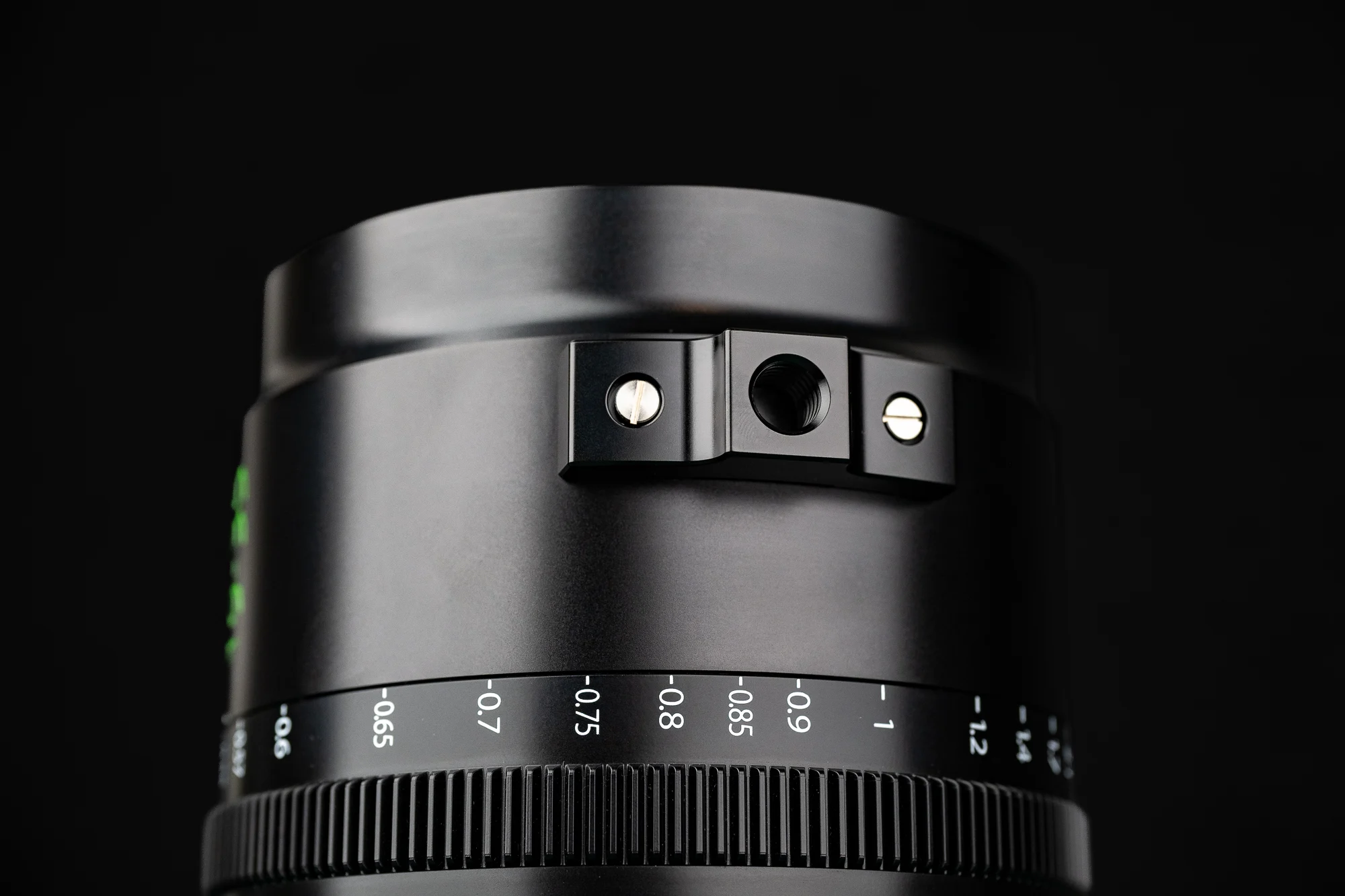 Ống kính chuyên biệt giá cao: nên đầu tư Fujinon GF, Sirui Vision Prime hay Canon RF Fisheye?