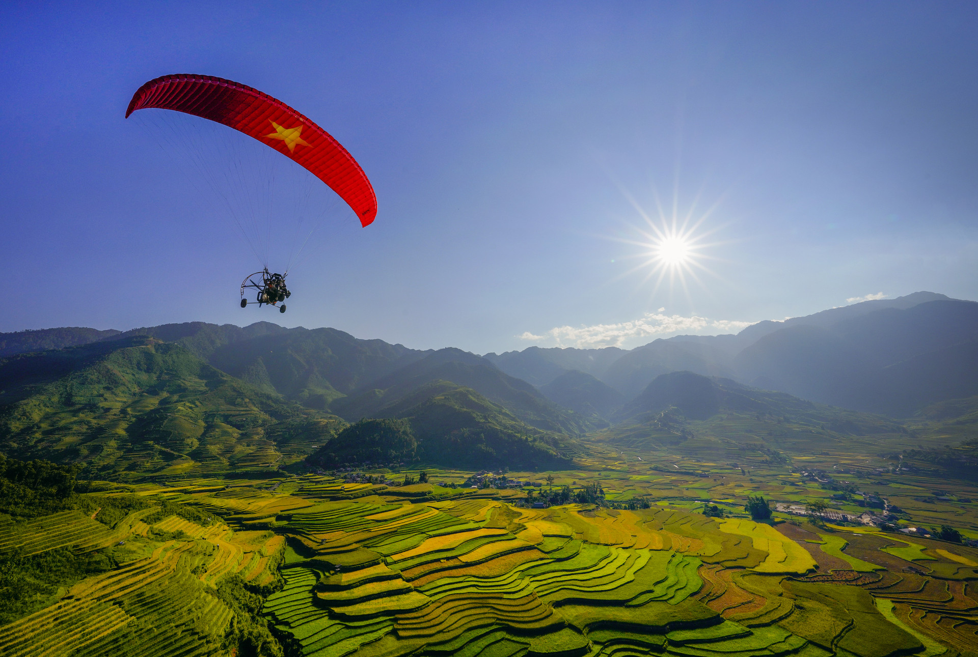 Mùa vàng tháng 9: 3 điểm đến đẹp nhất để săn mây và ngắm ruộng bậc thang