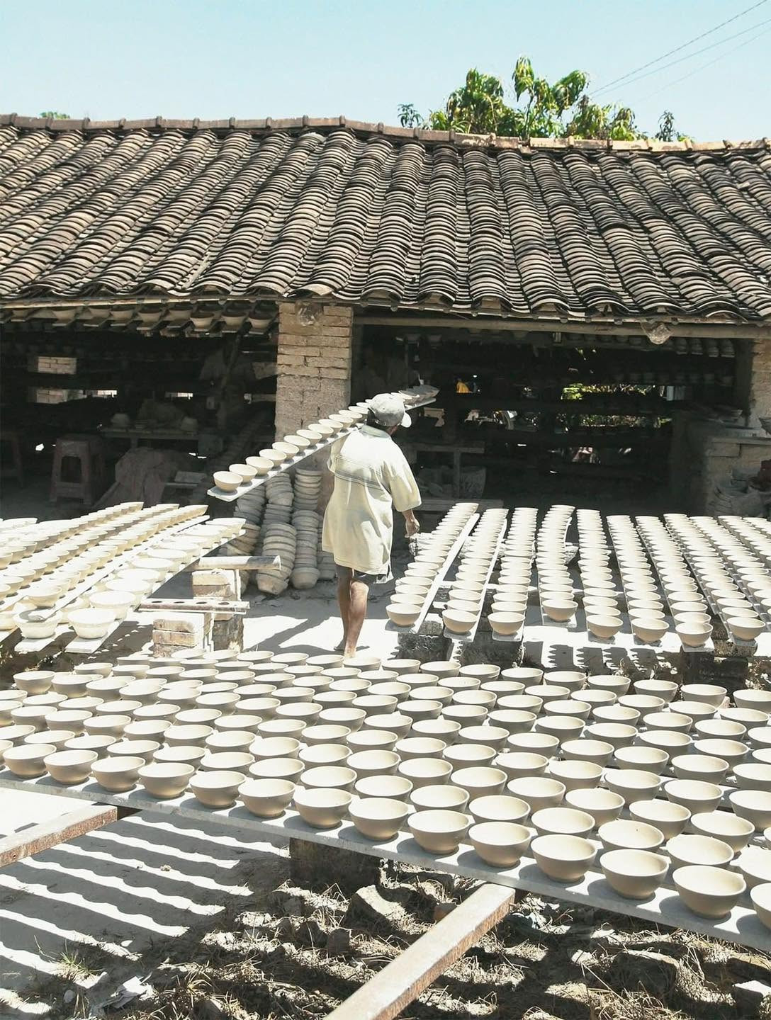 Học làm gốm như liệu pháp chữa lành trong du lịch thủ công