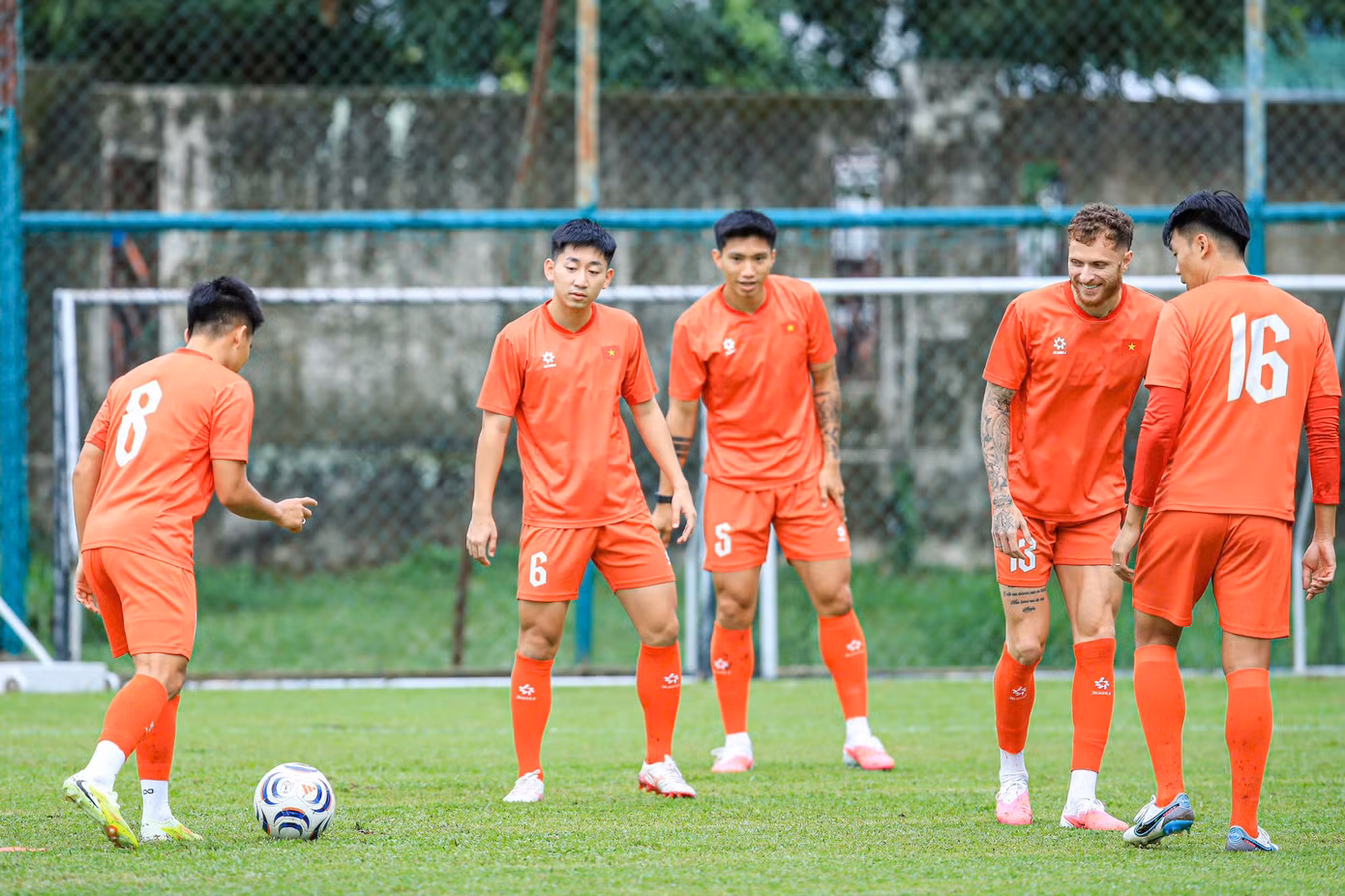 Việt Nam vs Malaysia: Những món nợ cũ và cuộc chiến quyết định