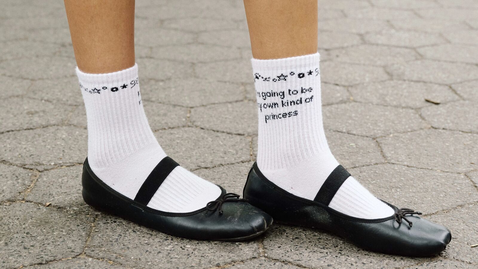 The Complete Guide to Comfortable Everyday Shoes That Actually Look Good