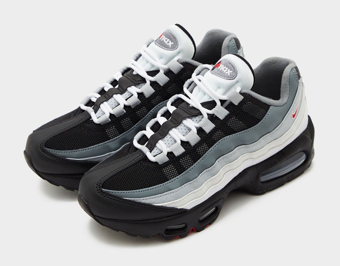 Nike Air Max 95 Big Bubble Deal: Batman vs Black/Silver