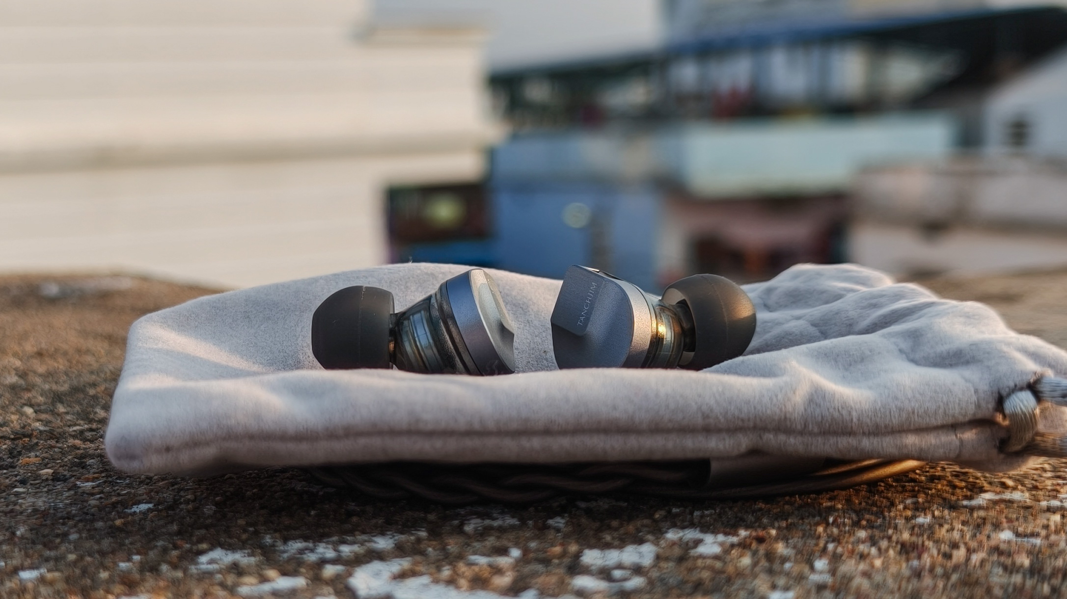 Budget Dynamic Driver IEMs Under 200: Ola II vs BQ10 vs Woodnote