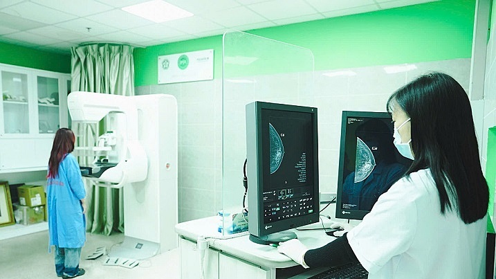 Phát hiện sớm ung thư vú: Kế hoạch quốc gia rút ngắn hành trình điều trị tại địa phương