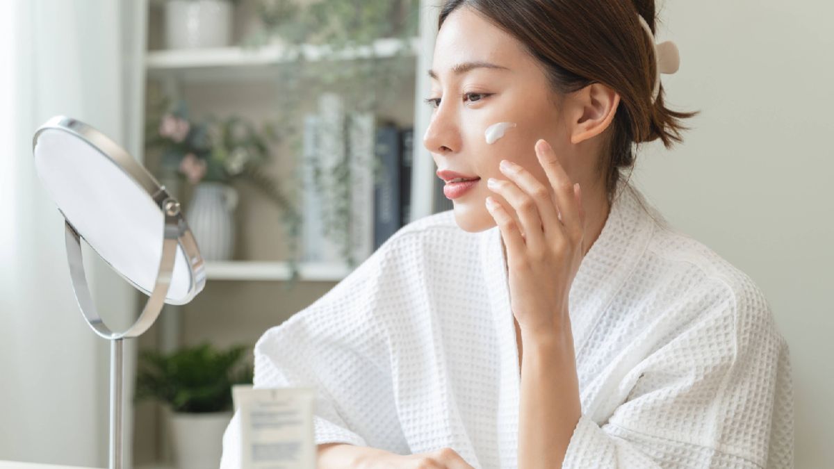 Kiểm nghiệm makeup mùa hè: Có thực sự chống chịu được độ ẩm cao?