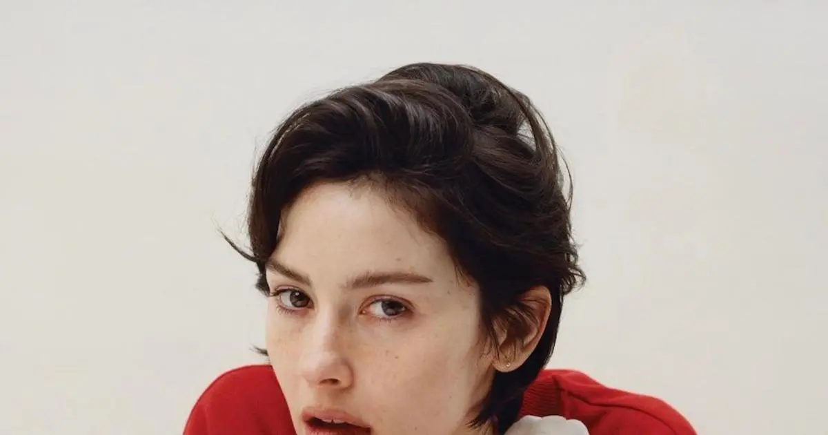 Gracie Abrams Grows Sharper and Darker on ‘Daughter From Hell’