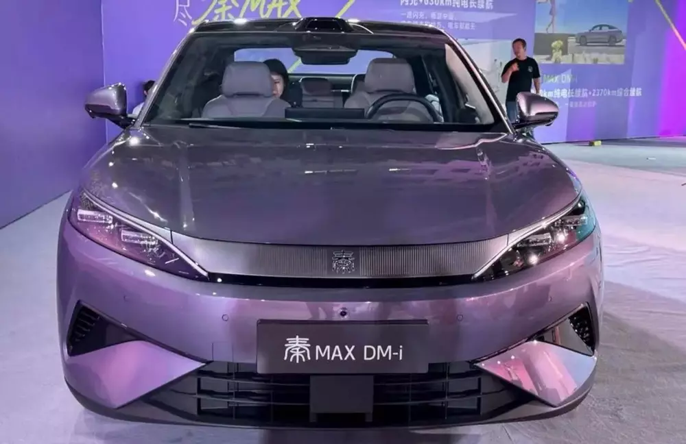 BYD Qin Max: sedan hạng D mới thách thức Seal 06 và Tesla Model 3