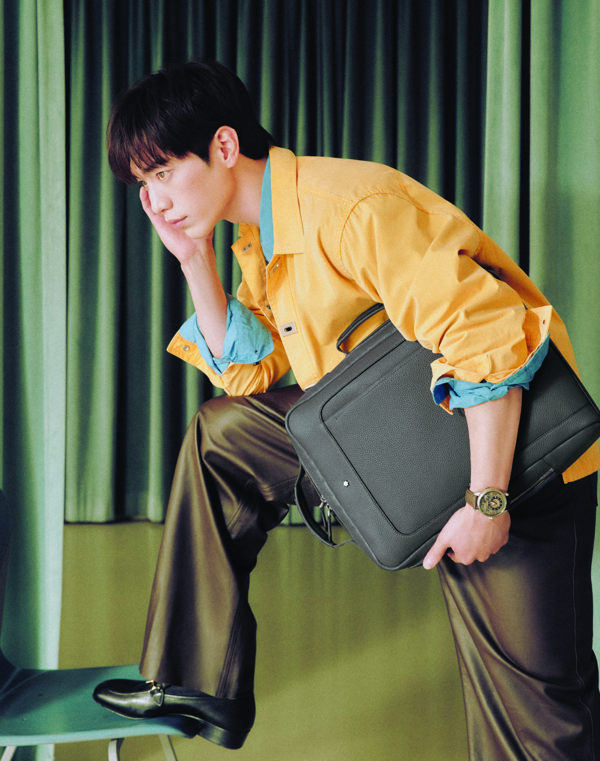 Montblanc và Seo Kangjun: nghệ thuật phong cách lịch lãm từ túi da cao cấp