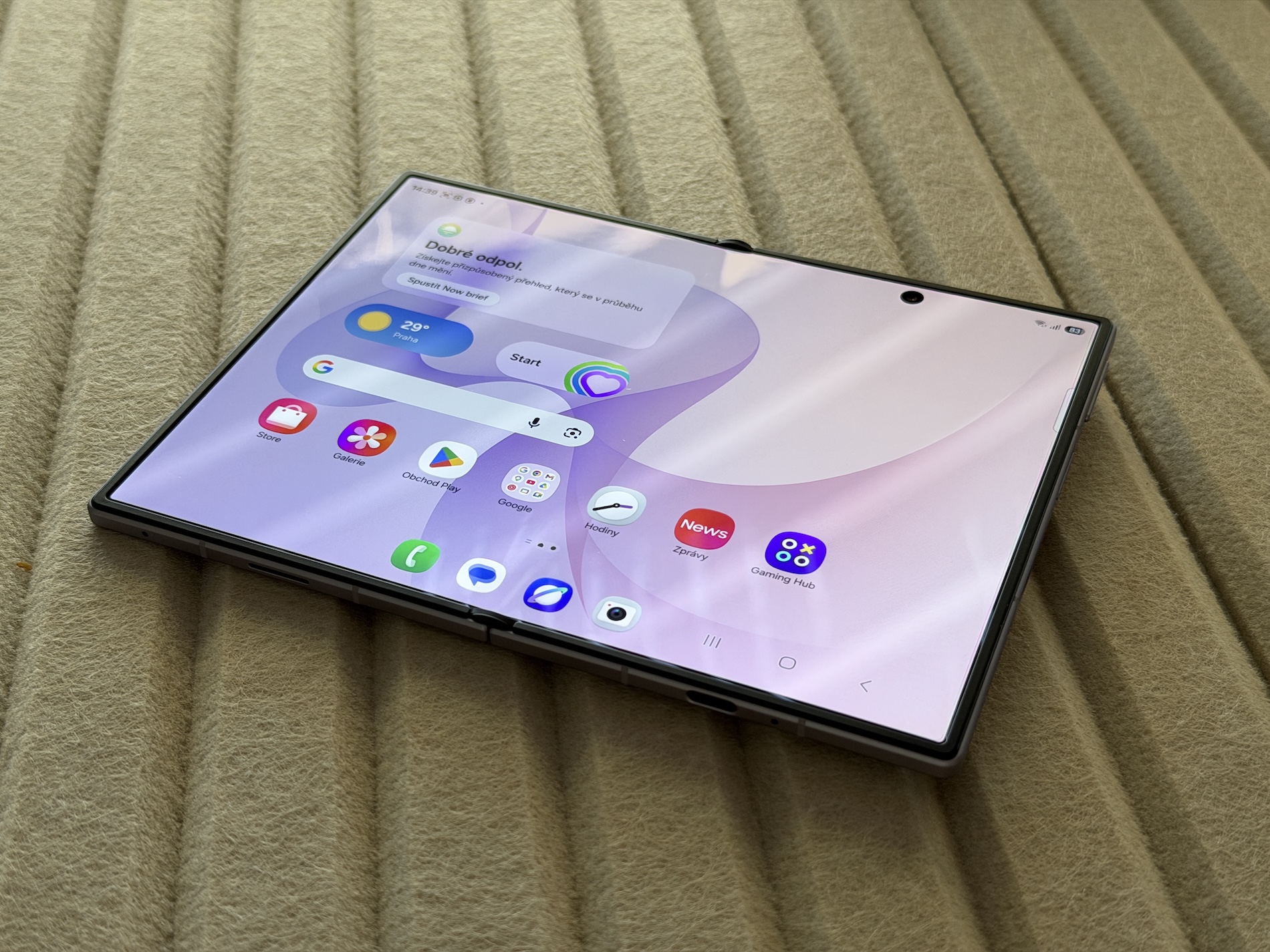 Why Premium Foldable Phones Still Lose to Dust and Sand