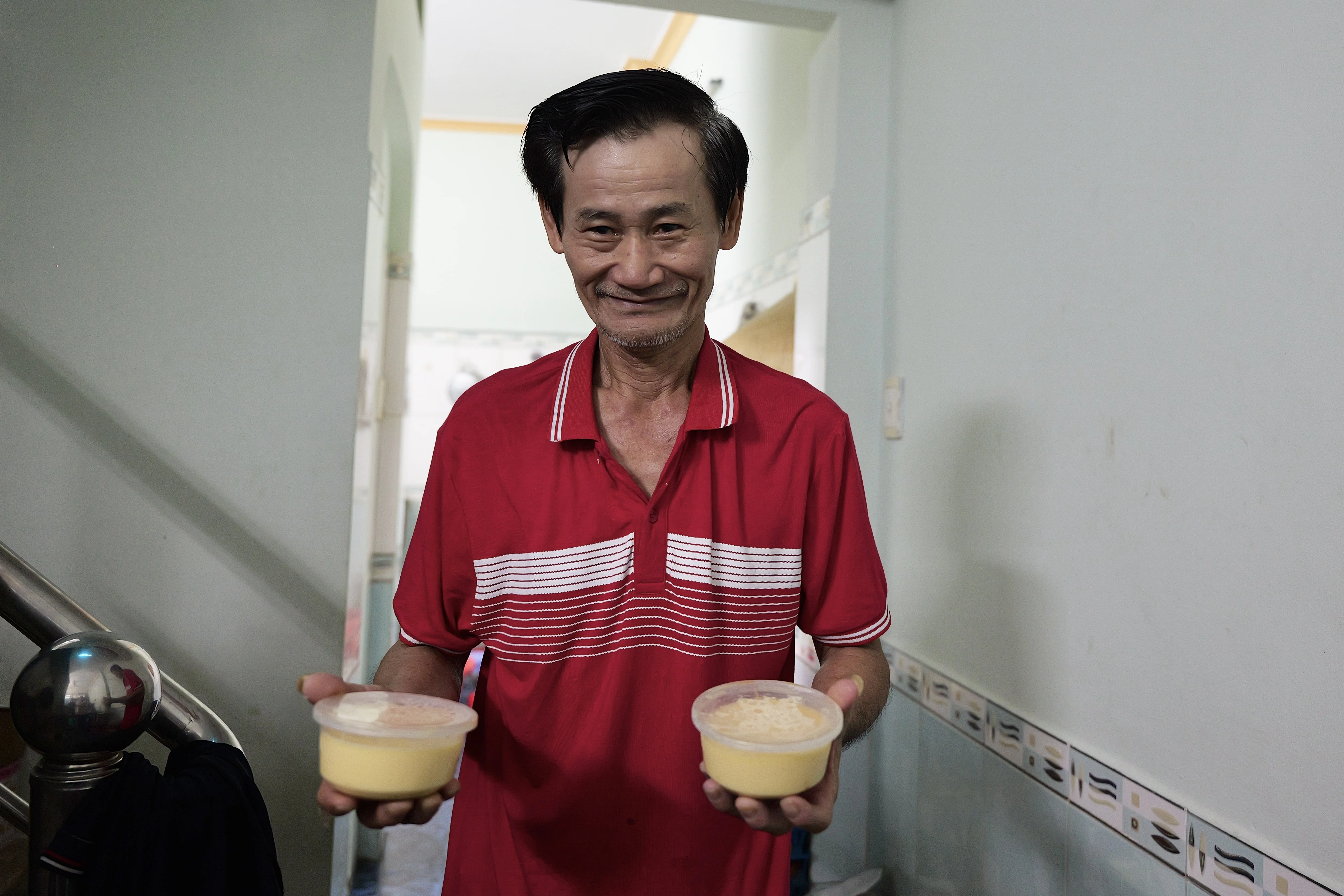 Bánh flan khổng lồ 20.000 đồng: từ hẻm nhỏ đến hiện tượng TikTok
