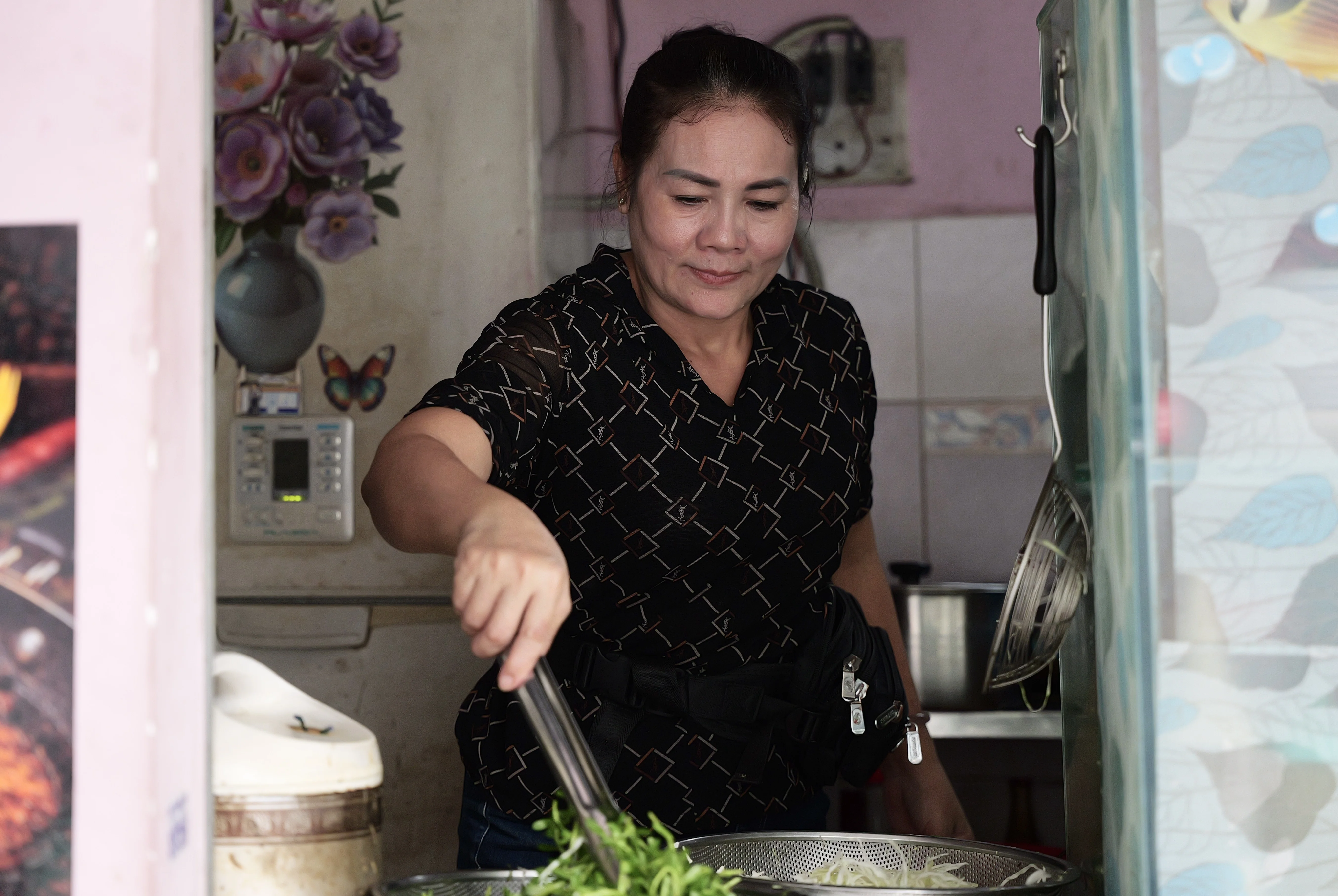 Khởi nghiệp F&B tuổi 67 và hành trình của ‘Nữ hoàng cá lóc’