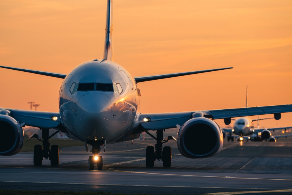 How AI Is Cutting Airport Delays and Aviation’s Climate Cost
