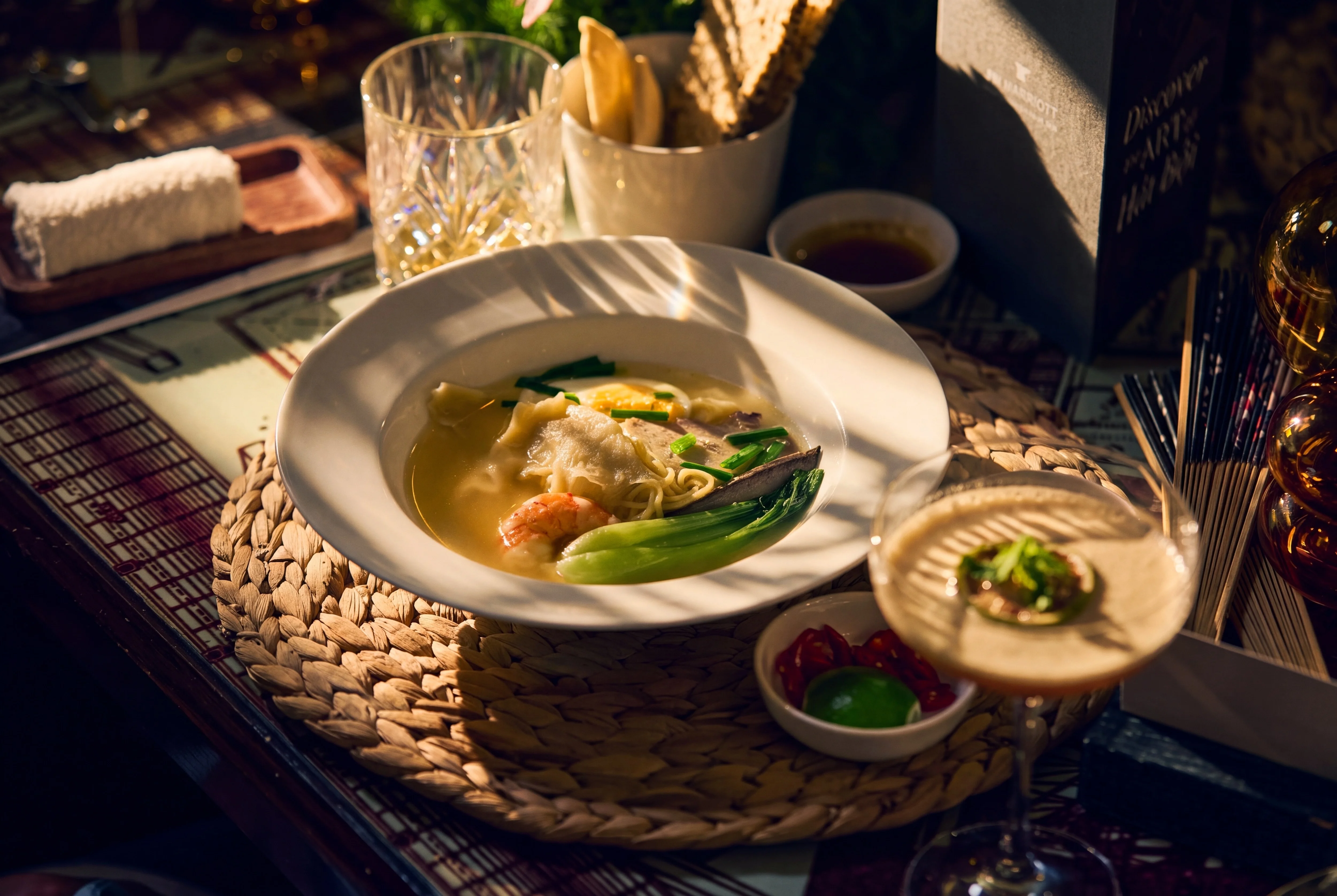 Trải nghiệm ẩm thực tinh hoa kết hợp nghệ thuật truyền thống