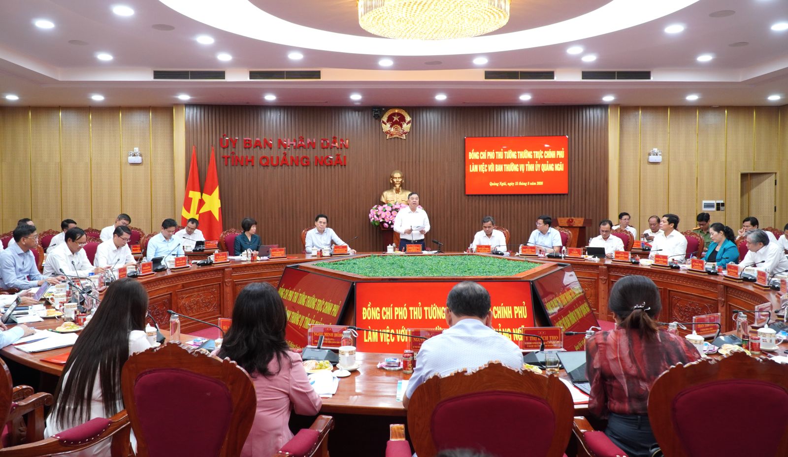 Quảng Ngãi và bốn động lực hạ tầng để bứt lên thành cực tăng trưởng
