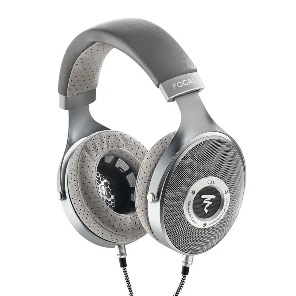HIFIMAN HE1000SE vs Audeze LCD‑4 vs Focal Utopia: Soundstage and Frequency Response Compared