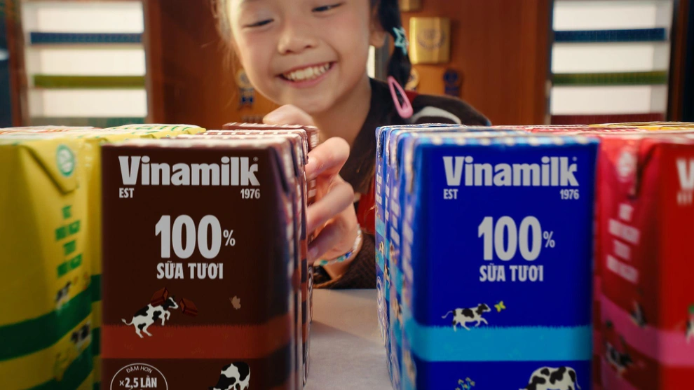 Những tiêu chuẩn khắt khe đằng sau ly sữa Việt
