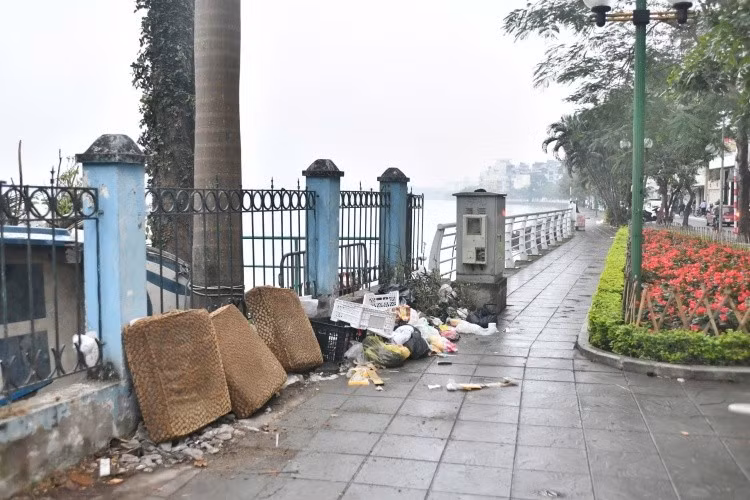 Hồ Tây Hà Nội: Vì sao biểu tượng lại bị du khách quốc tế lãng quên?