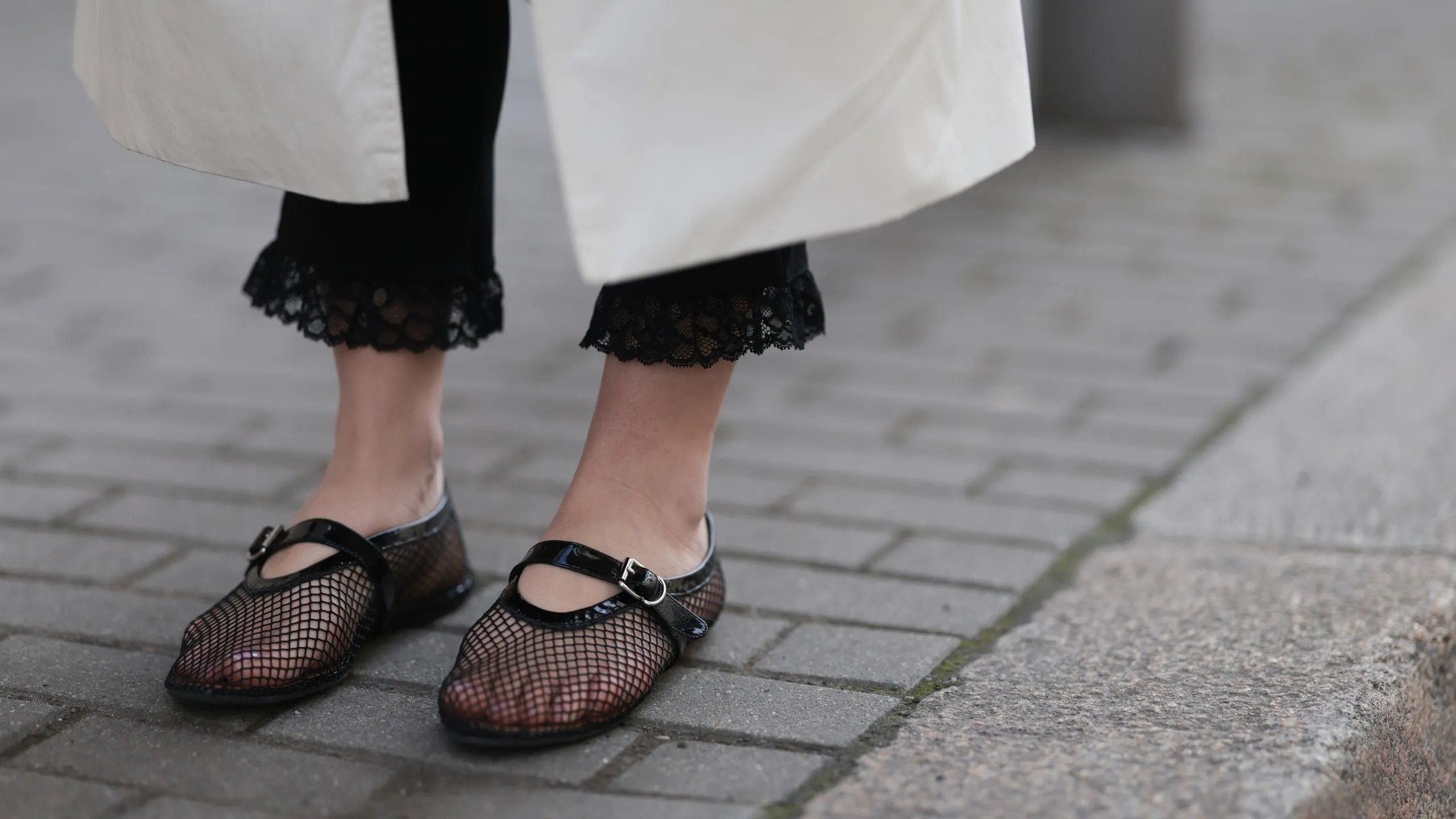 The Shoe Swap Guide: Loafers, Flats and Clogs for In‑Between Weather