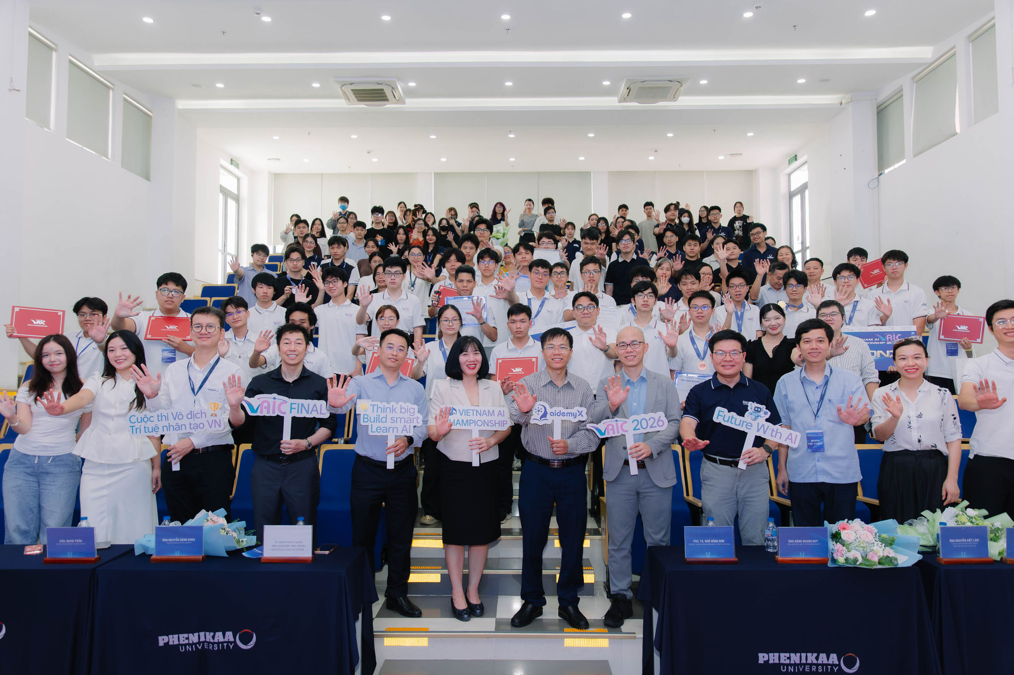 Sinh viên Việt bứt phá tại Agentic AI Build Week và Vietnam AI Championship