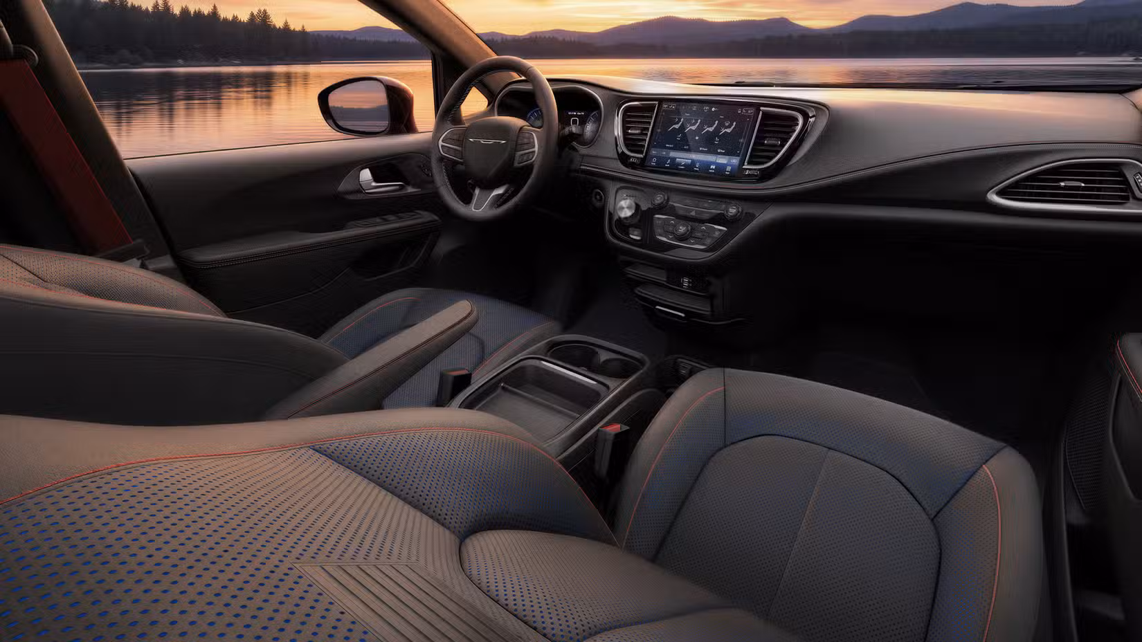 Honda Odyssey V6 vs Hybrid Rivals: Which Fits Your Family?