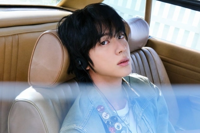 Jin và cột mốc 1 tỷ lượt nghe Spotify: khoảnh khắc độc lập của anh cả BTS