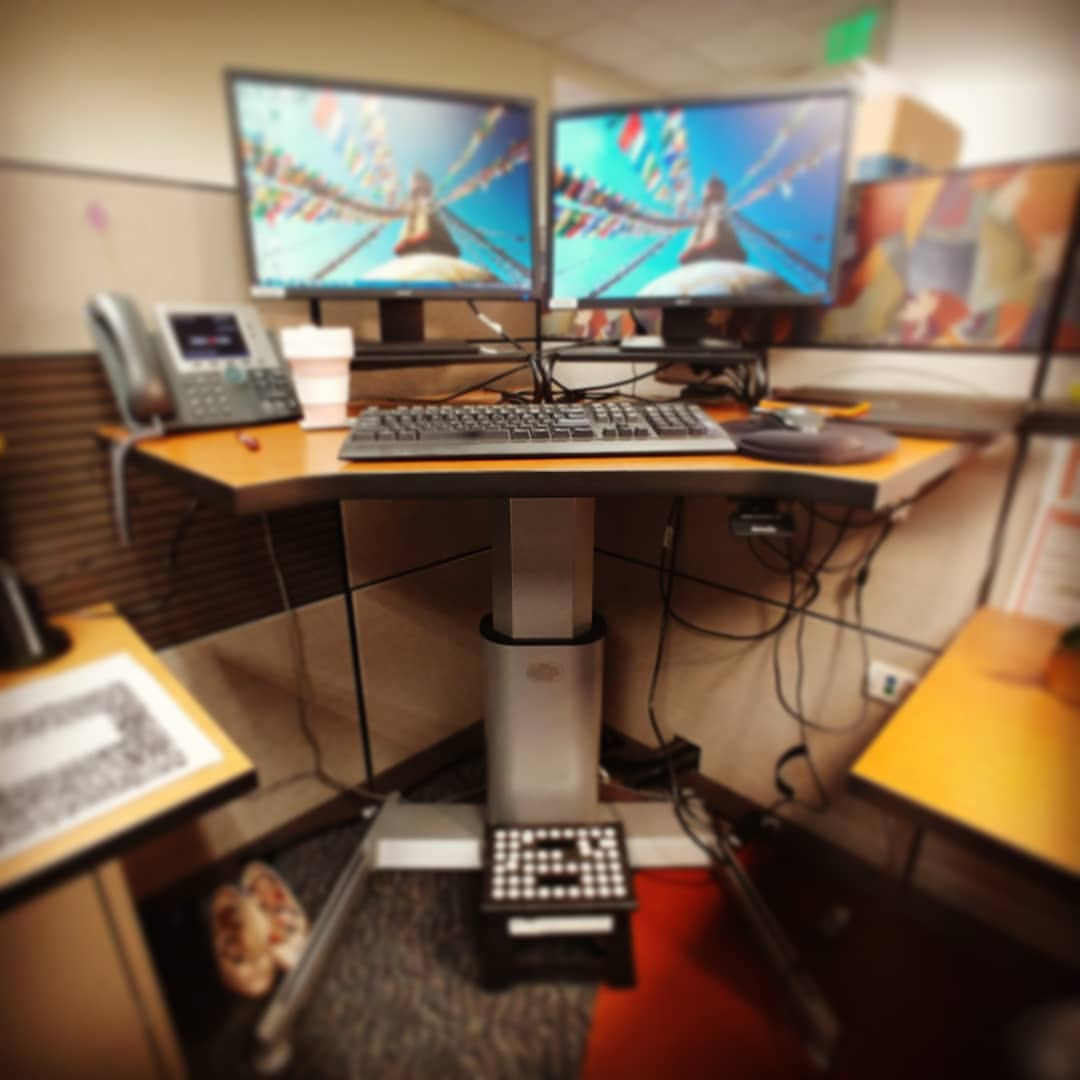 Standing Desk Buying Guide: Motors, Height and Stability