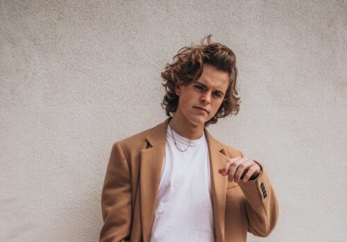 How to Manage Thick, Wavy and Curly Men’s Hair