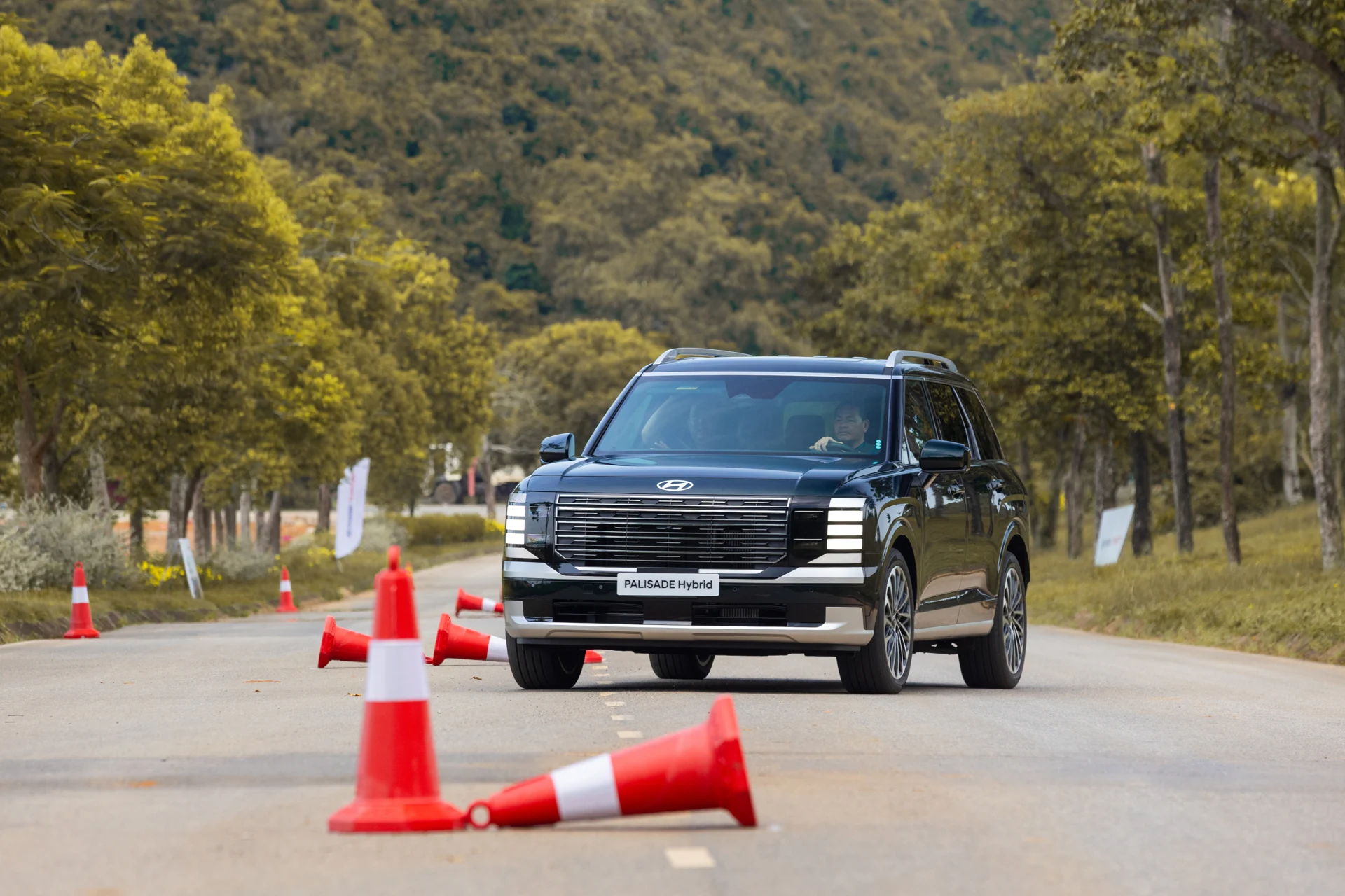 Hyundai tăng tốc cuộc đua hybrid: đã đủ mạnh để thách thức Toyota?