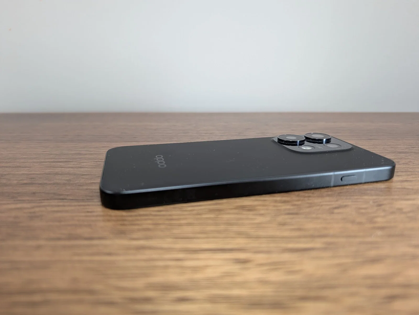 OPPO Reno16 Pro Review: Flagship-Level Photos on a Mid-Range Budget