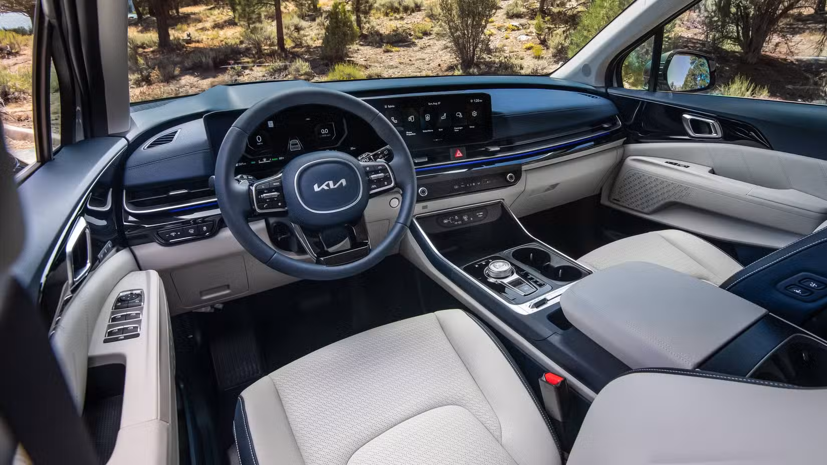 Honda Odyssey V6 vs Hybrid Rivals: Which Fits Your Family?